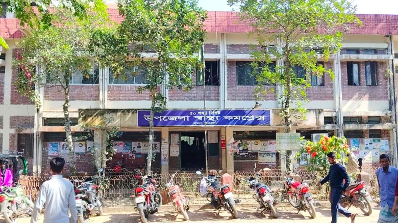 হাতিয়ায় আদালতের আদেশ অমান্য করে ঠিকাদার নিয়োগ , অভিযোগ স্বাস