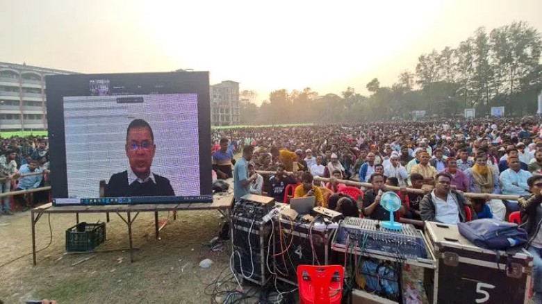 হাতিয়ায় পরীক্ষা পিছিয়ে বিএনপির সমাবেশ, ভার্চুয়ালি যুক্ত ছিলে