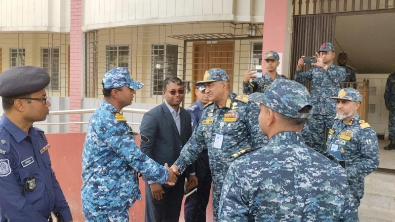কেউ যেন নাশকতা করতে না পারে, সজাগ থাকতে হবে: সহকারী নৌপ্রধান
