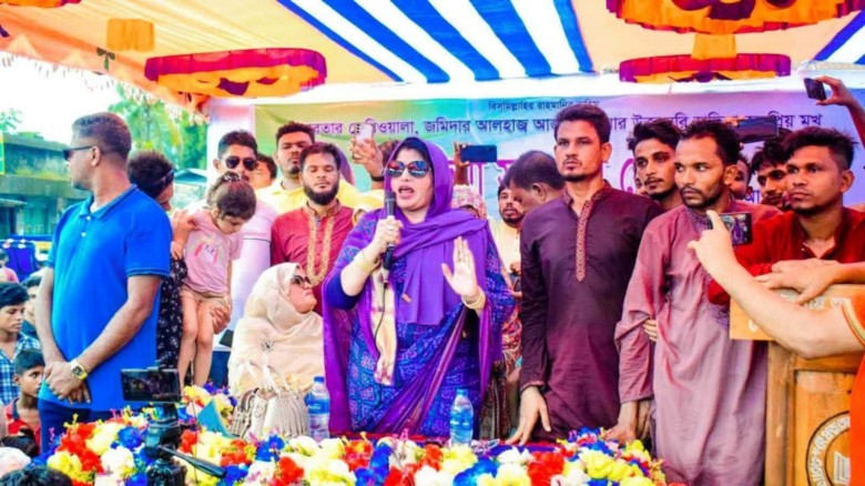 হাতিয়াবাসীর দাবি: ফৌজিয়া সাফদার সোহেলী হোক উপজেলা পরিষদ চেয়ারম্যান