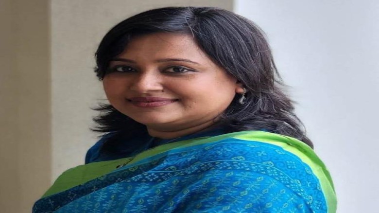 ঢাকা বিশ্ববিদ্যালয় থেকে পিএইচডি অর্জন করলেন হাতিয়ার কৃতী সন্তান ফাহমিদা বেগম