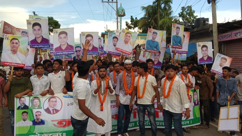 নোয়াখালীর ১০ নং অশ্বদিয়ায় ছাত্রদলের নতুন কমিটি নিয়ে দুই গ্রুপের সংঘর্ষ, আহত ৩